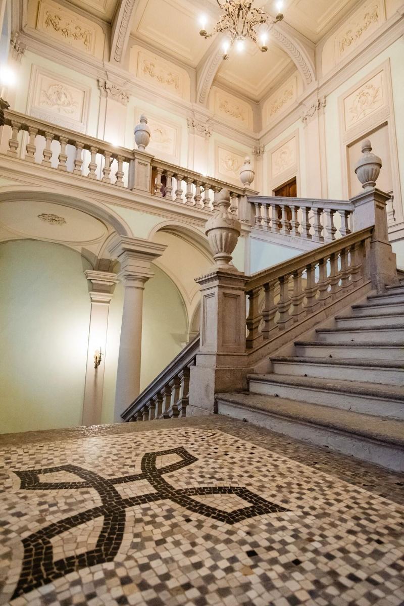 Royal Palace & Hotel