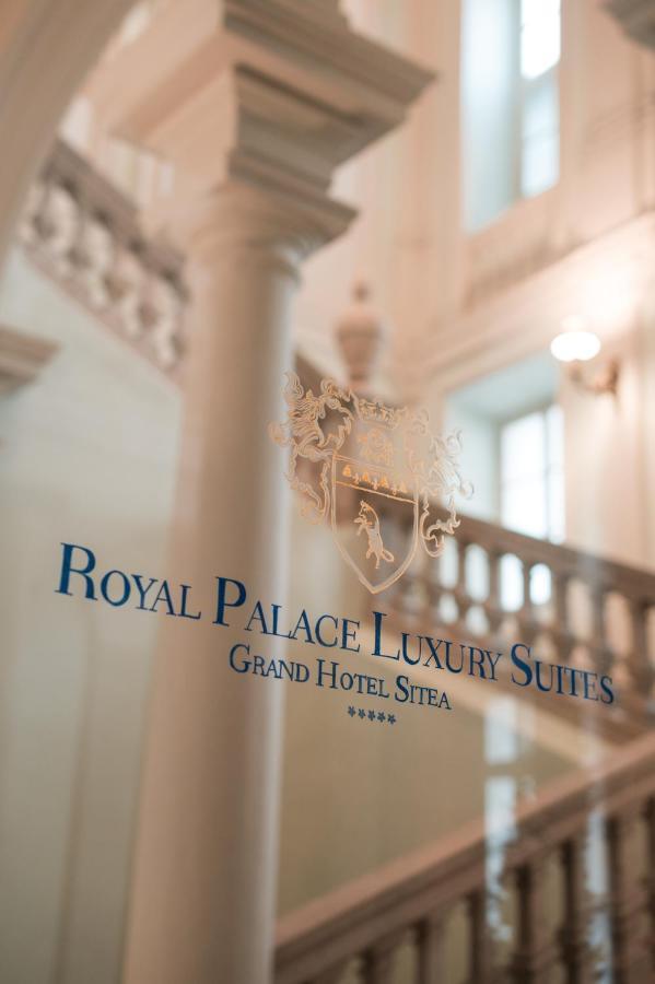 Royal Palace & Hotel