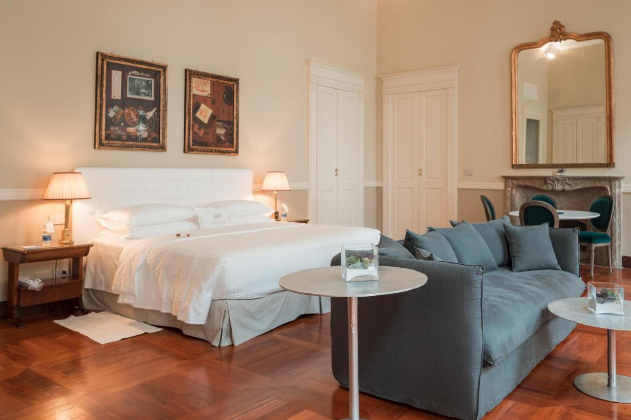 Hotel Royal Palace &